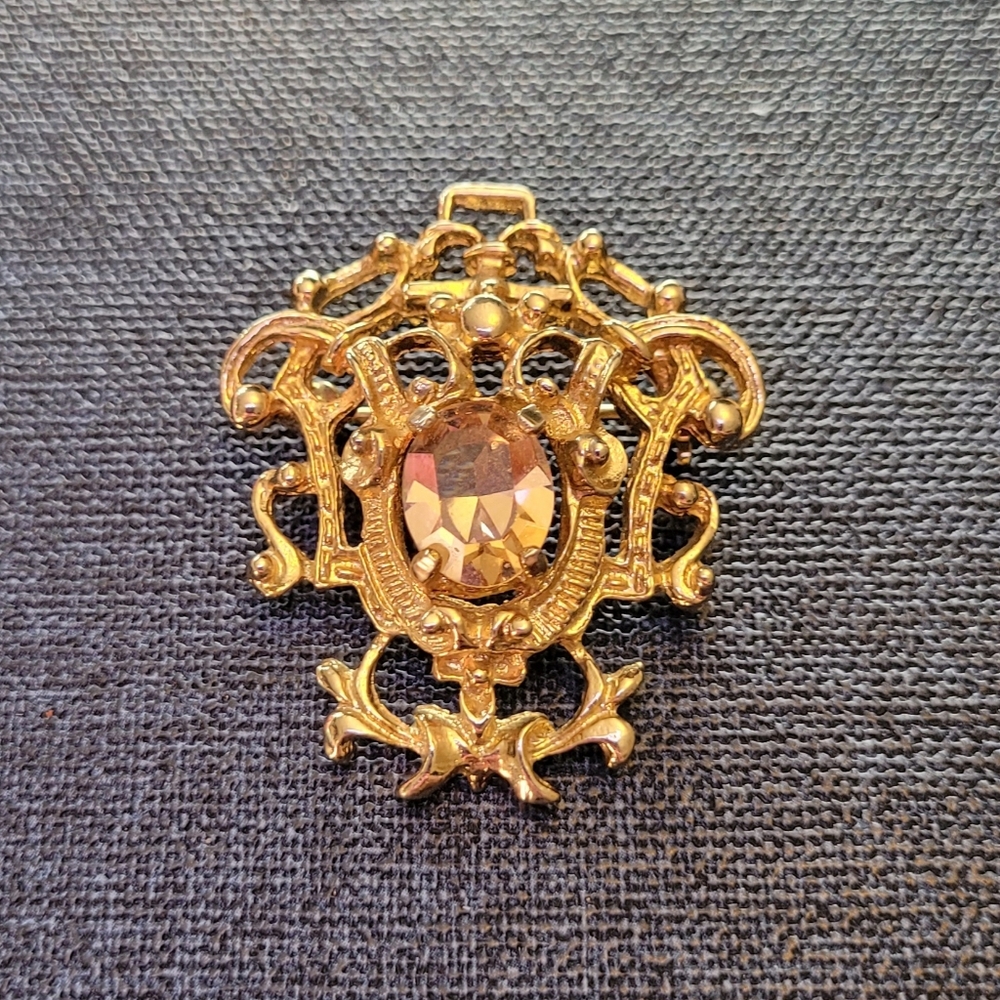 Sarah Coventry Brooch